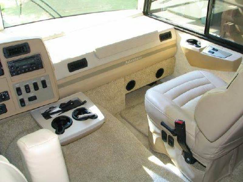 2005 Winnebago Adventurer 38R, PHOTOS, Details, Brochure with Floorplan